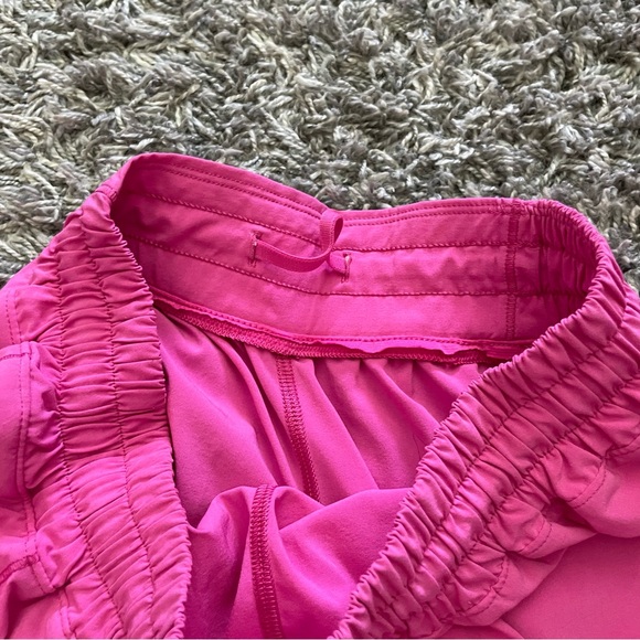 Lululemon Hotty Hot Shorts Size 6 4” inseam Pink - Picture 7 of 9